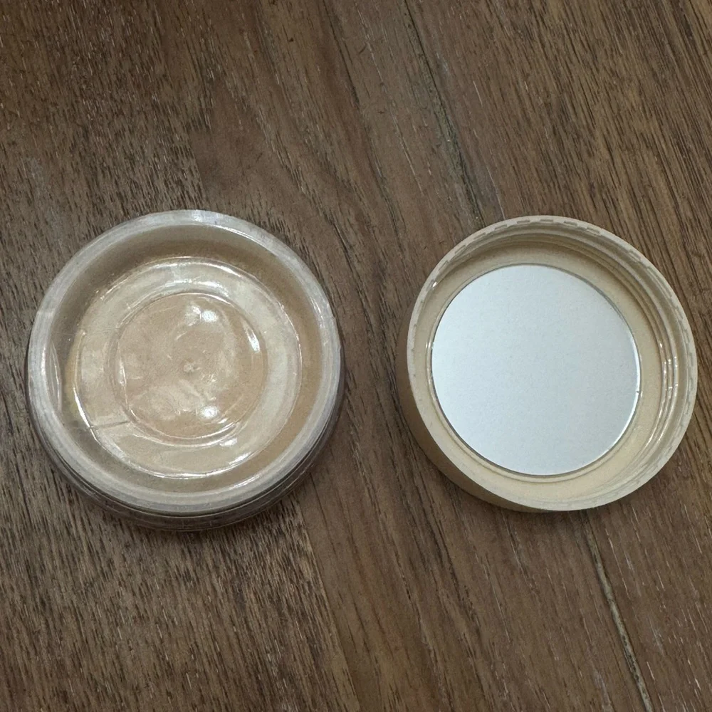 NEW Beauty For Real Hydra-Set Translucent Finishing Powder Compact
